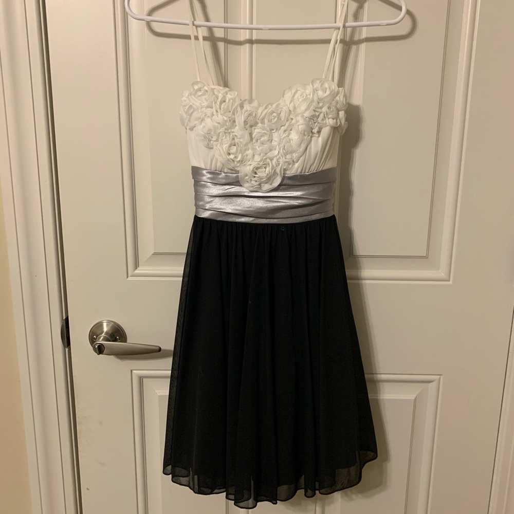 Juniors Dress